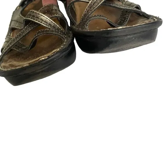 NAOT Isreal Metallic Black Gold Leather Slip-On Sandal Shoes 39 EU