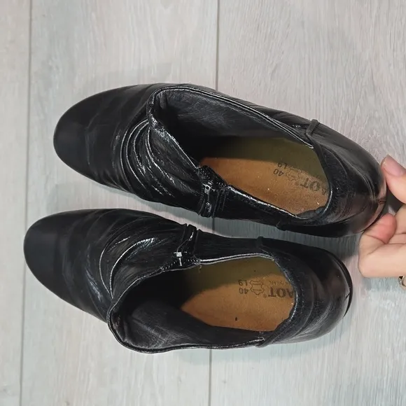 Naot Women Advance Glossy Ankle Leather Heels Boots shoes sz 40/9