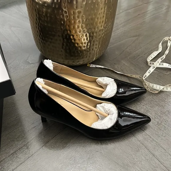 NATURALIZER Everly Pumps (WIDE)
