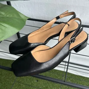 Naturalizer Jayla Slingback Pump Square Toe Low Heels / Size 6.5