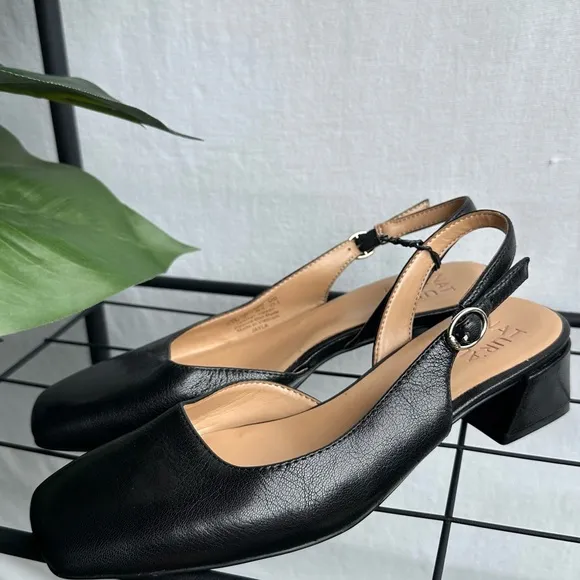 Naturalizer Jayla Slingback Pump Square Toe Low Heels / Size 6.5
