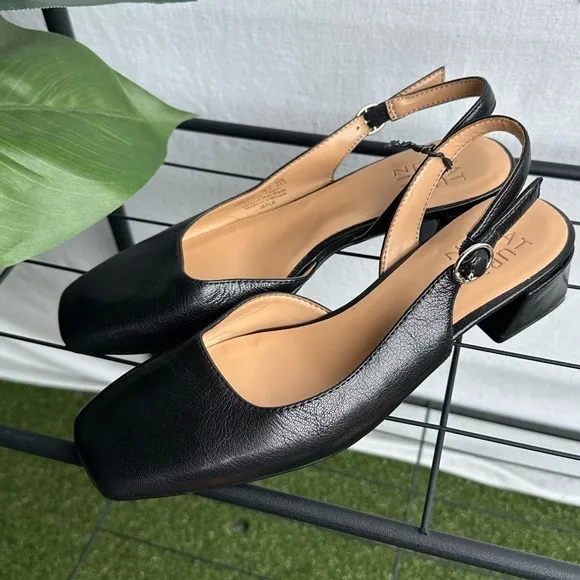 Naturalizer Jayla Slingback Pump Square Toe Low Heels / Size 6.5