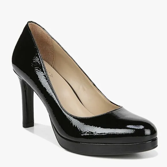 Naturalizer TERESA Almond Toe Pumps