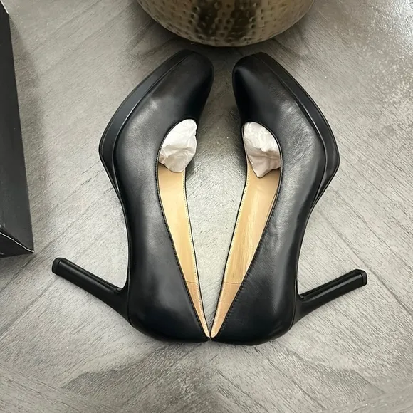 Naturalizer TERESA Pumps (NARROW)
