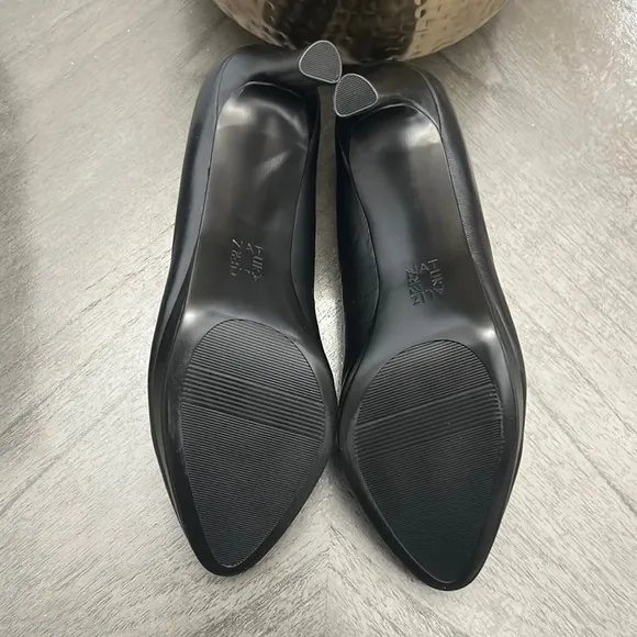 Naturalizer TERESA Pumps (NARROW)