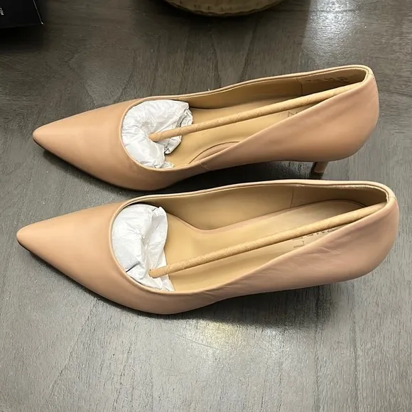 Naturalizer Women's Everly Pump Creme Brulee (WIDE)