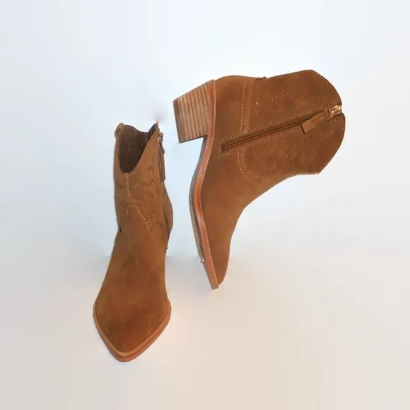 New! $248.00 Dolce Vita Suede Chestnut Color Western Boots/Cowboy boots, Sz.6.