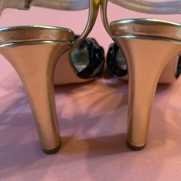 New AGL Patent Leather Shoes. Black/Gold. Size 39.