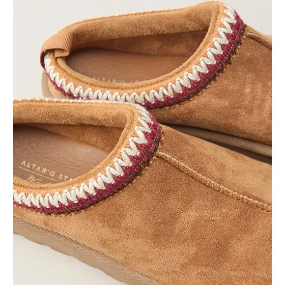 NEW Altar’d State Zurich Slippers Size 7 NWT
