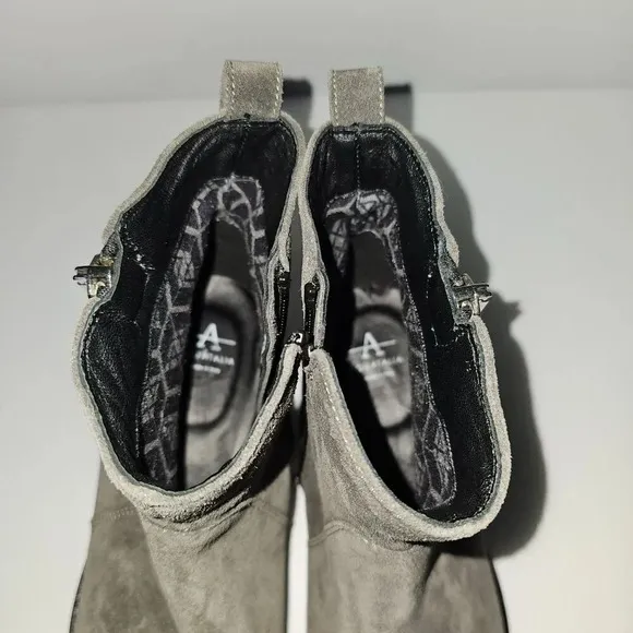 NEW Aquatalia Colbie Ankle Bootie Western Gray Suede Size 9.5