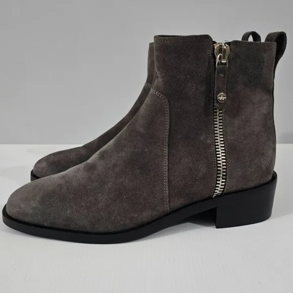NEW Aquatalia Colbie Ankle Bootie Western Gray Suede Size 9.5