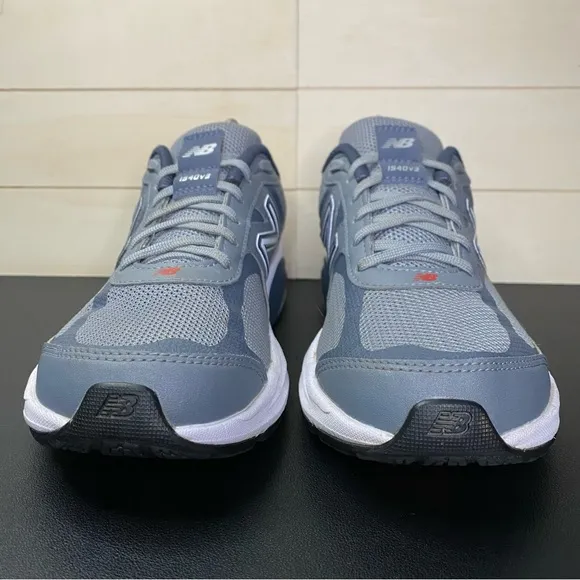 New Balance 1540 V3 Grey White Women's Size 9.5 Walking Shoes Sneaker B W1540GD3