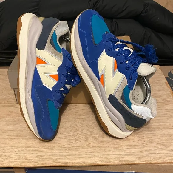 New Balance 57/40 Blue Orange Mens Casual Gym Shoes - SZ 9