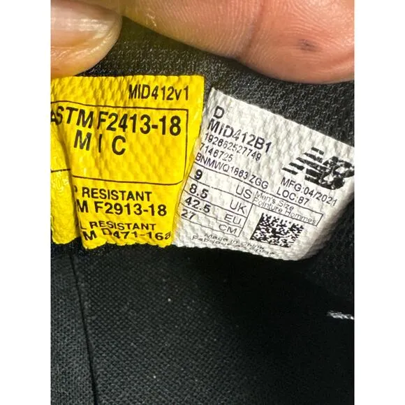 New Balance Steel  Toe  work shoes, slip, resistant or resistance women’s size 9