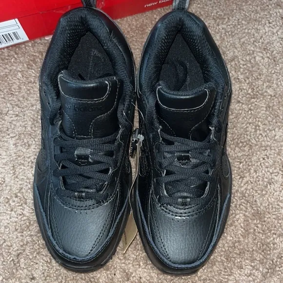 New Balance WID623 K2 black non skid shoes NWT size 6.5