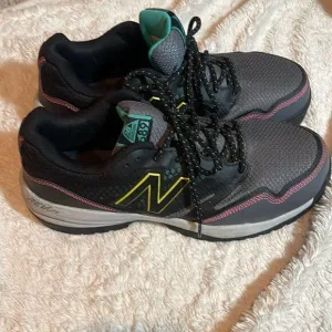 New Balance Women’s 589V1, Gray Composite Toe Shoes, Size 10.5 M