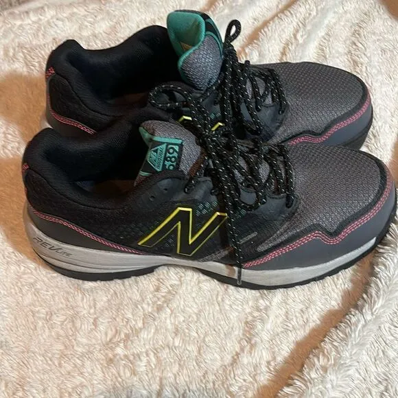 New Balance Women’s 589V1, Gray Composite Toe Shoes, Size 10.5 M