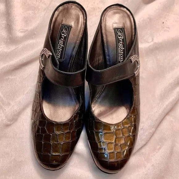 NEW Brighton Beau Mules Sz 7.5 Italy Patent Leather Olive Bronze Crocodile