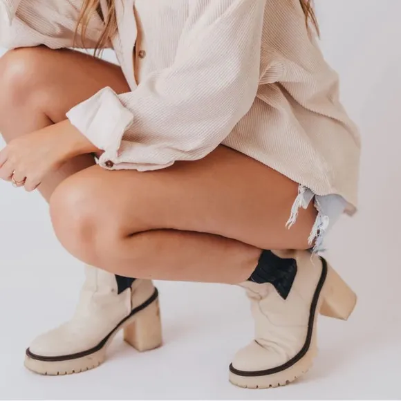 NEW Free people james Chelsea CHUNKY heels boots shoes in bone size 8.5