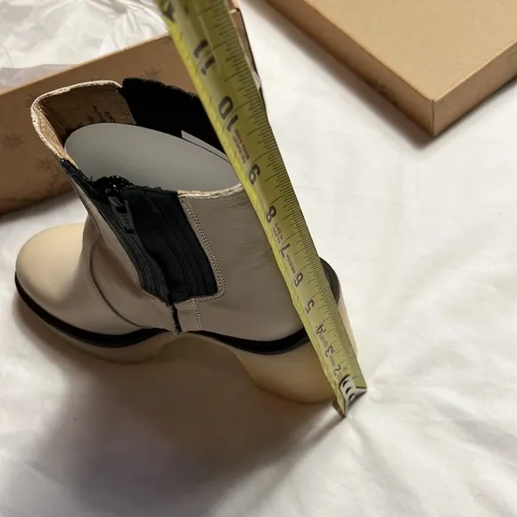 NEW Free people james Chelsea CHUNKY heels boots shoes in bone size 8.5