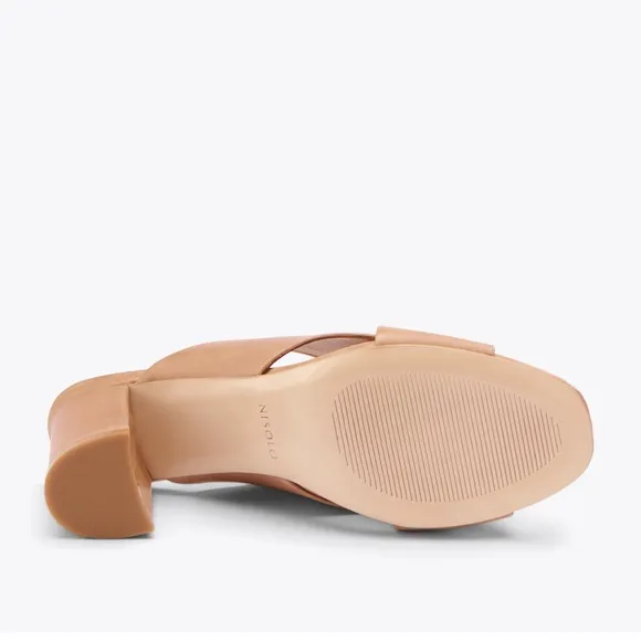 NEW IN BOX Nisolo Carina Cross Strap Mule in Almond, Size 7.5