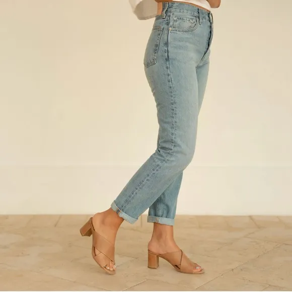 NEW IN BOX Nisolo Carina Cross Strap Mule in Almond, Size 7.5