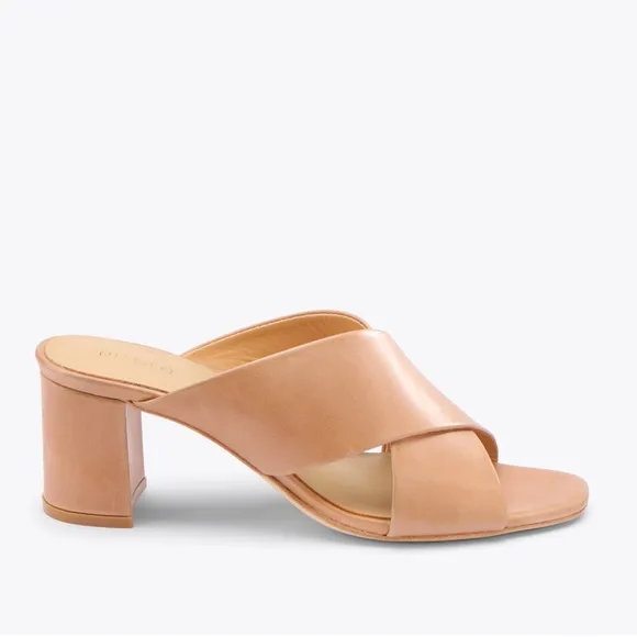 NEW IN BOX Nisolo Carina Cross Strap Mule in Almond, Size 7.5