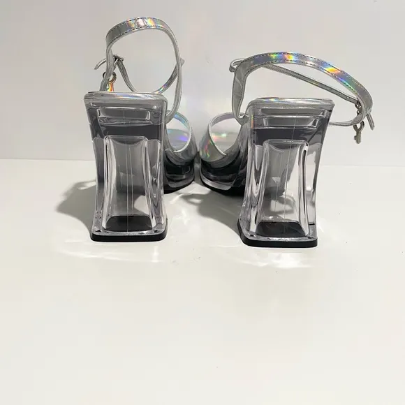 NEW! LEI Vintage Y2K Iridescent Clear Chunky Block Heel Sandal‎ Heels Laddie