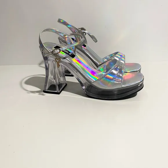 NEW! LEI Vintage Y2K Iridescent Clear Chunky Block Heel Sandal‎ Heels Laddie