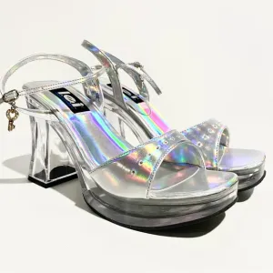 NEW! LEI Vintage Y2K Iridescent Clear Chunky Block Heel Sandal‎ Heels Laddie