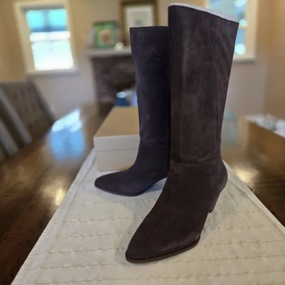New Lucky Brand Suede Boots Size 8M