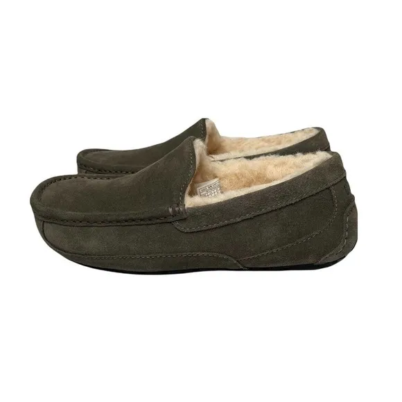 NEW Mens UGG Ascot GRAY Suede Sheepskin Loafer Slippers RUBBER SOLE Size 8