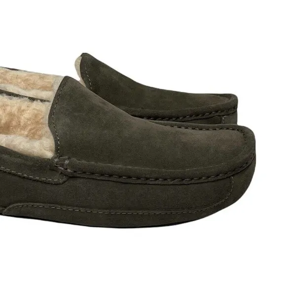 NEW Mens UGG Ascot GRAY Suede Sheepskin Loafer Slippers RUBBER SOLE Size 8