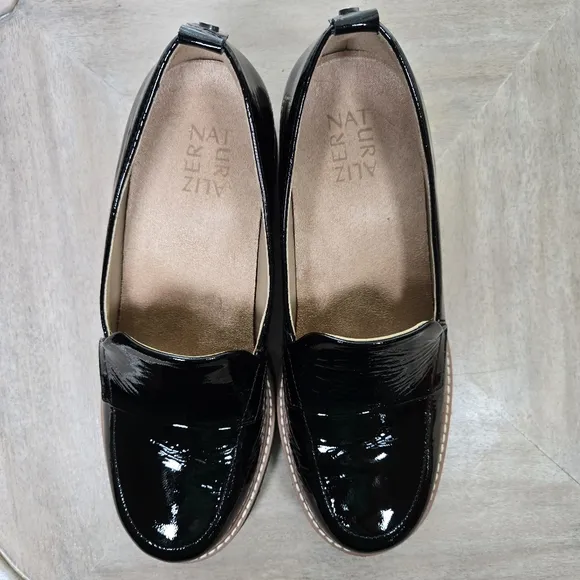 NEW! Naturalizer Black Patent Leather Chunky Loafers Size 7, Naturalizer Loafers