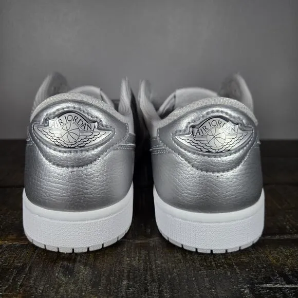 NEW Nike Air Jordan 1 Retro Low OG Mens Size 9.5 Metallic Silver Grey CZ0790-002