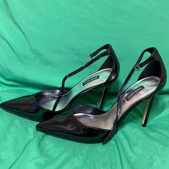 New Nine West high heels 4” black patent leather shoes size 9M