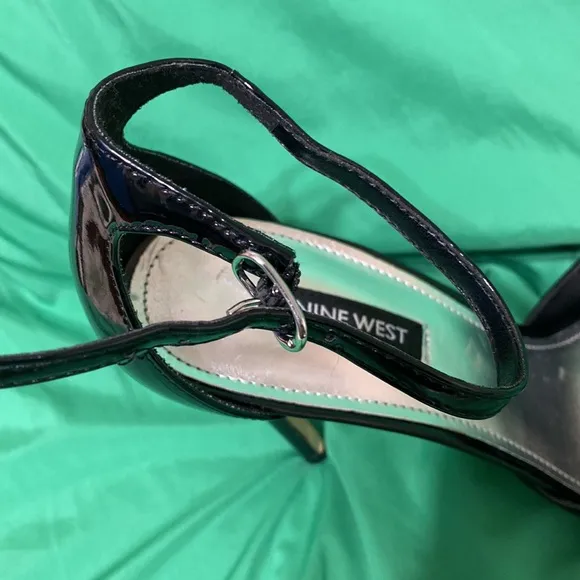 New Nine West high heels 4” black patent leather shoes size 9M