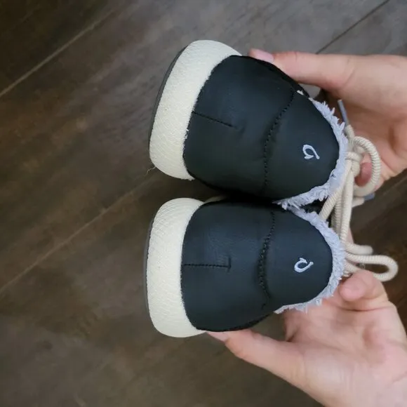 NEW OluKai Mahiki Slippers Womens 9 Black Indoor Outdoor Sneaker Cozy Comfort