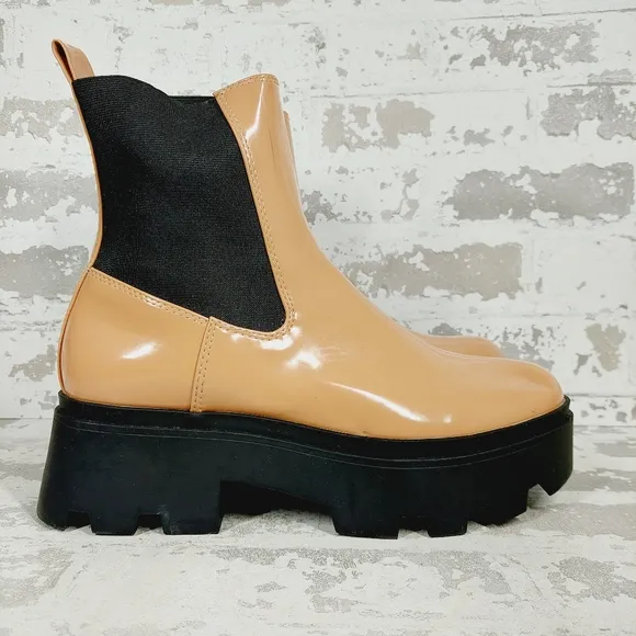 NEW Open Edit Women’s Iris Tan PU Lug Sole Platform Chelsea Ankle Boots i102