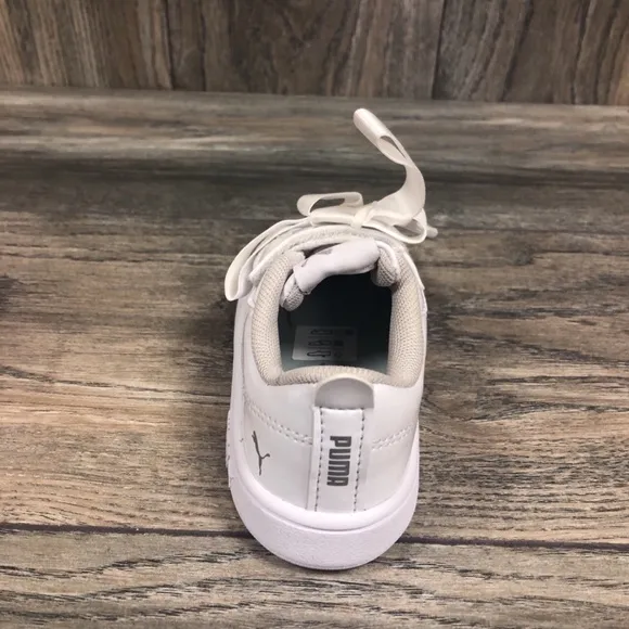NEW Puma Smash BKL Patent Sneakers