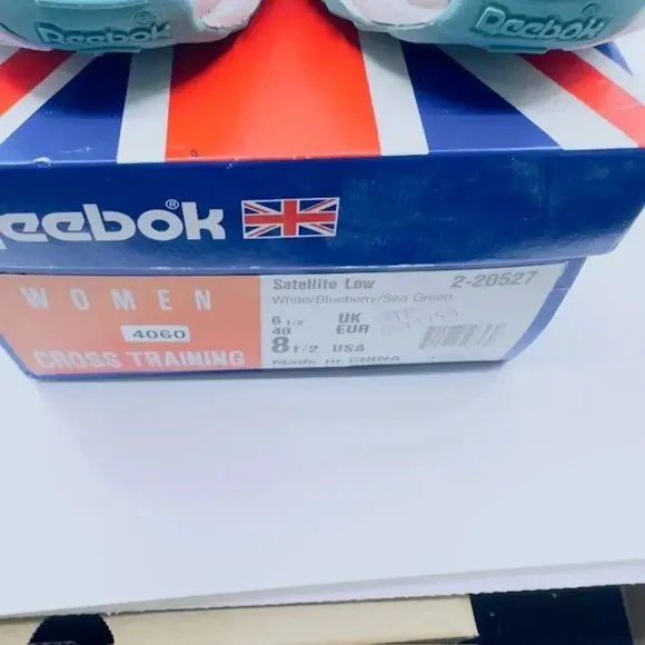 NEW Reebok 90's Satellite Low Cross Training Shoes Lace-Up White Womens 8.5