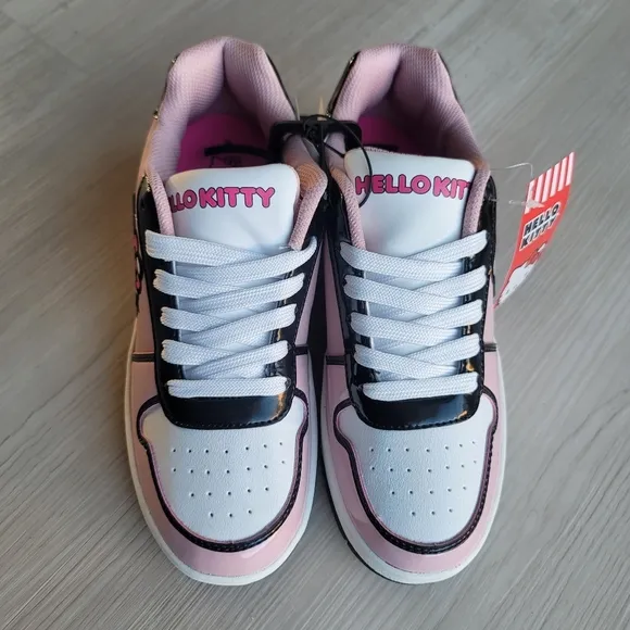 🦃🦃NEW SANRIO HELLO KITTY Pink/White Shoes Sneakers size 7