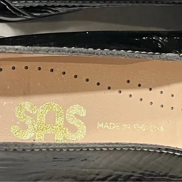 NEW SAS Black Patent Leather Sonyo Pumps Heels Shoes