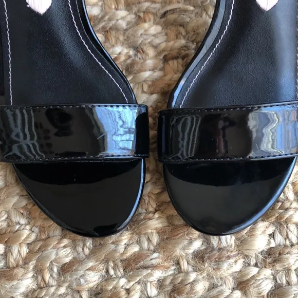 New: Steve Madden Carrson Patent Heel. Size 1