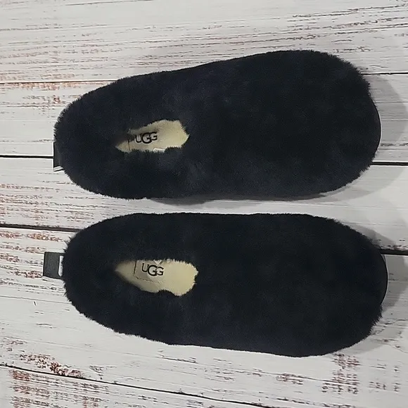 NEW UGG Classic Cozy Bootie Black 1131950 Slippers UggPlush