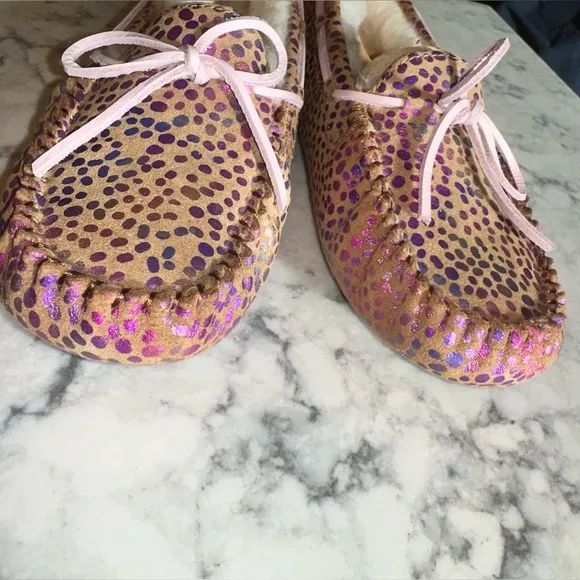 New UGG Dakota Spots Slipper Kids size 3