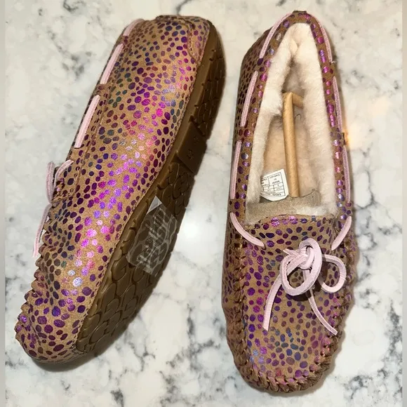 New UGG Dakota Spots Slipper Kids size 3