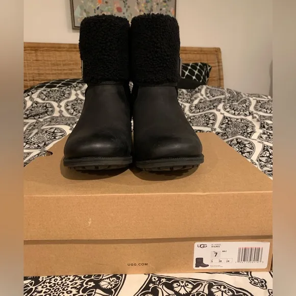 NEW UGG Elings Waterproof Boots