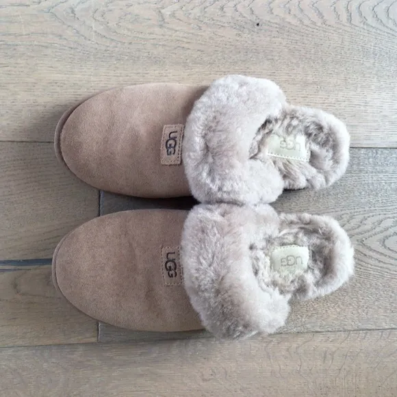 New UGG Genuine Shearling Slippers 8