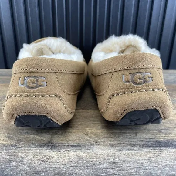 NEW UGG Mens Ascot Suede Closed Toe Slip on Slippers Chestnut Size 9